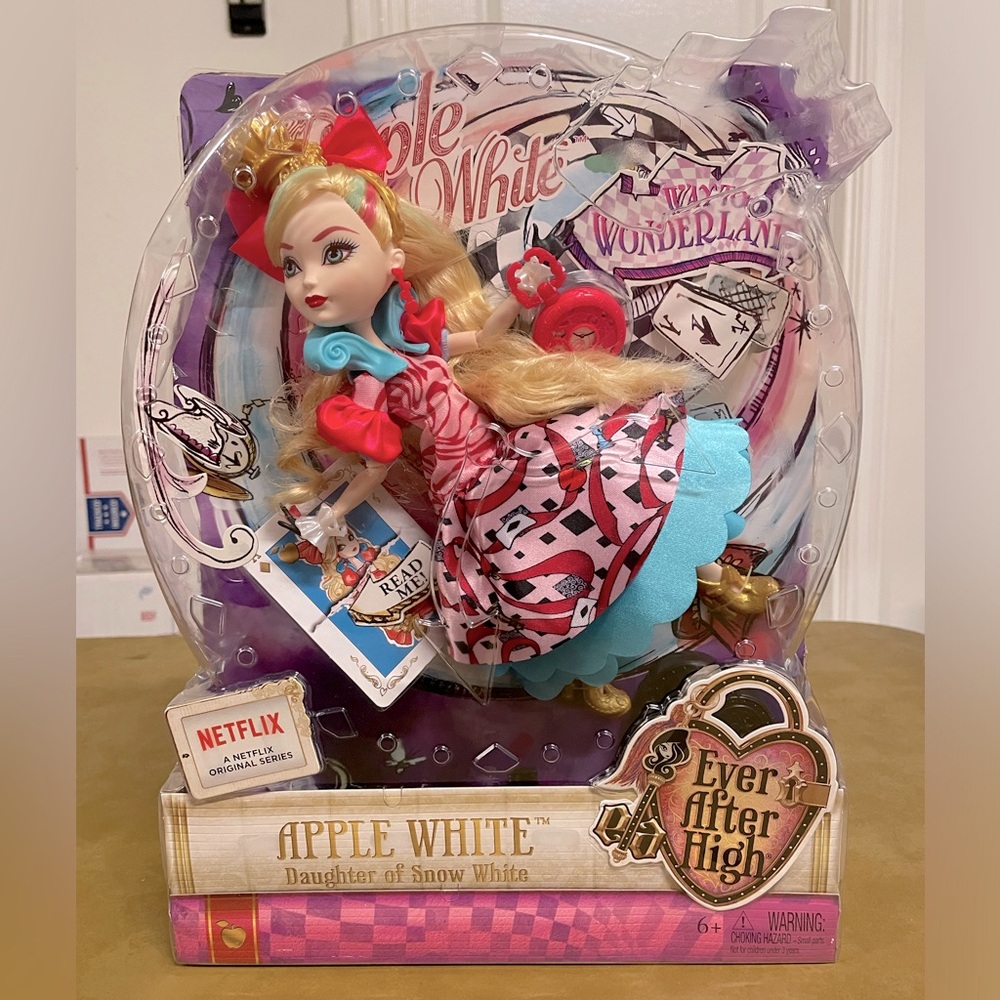Ever After High Apple White Way Too Wonderland 12” doll. Collectible NWT NRFB